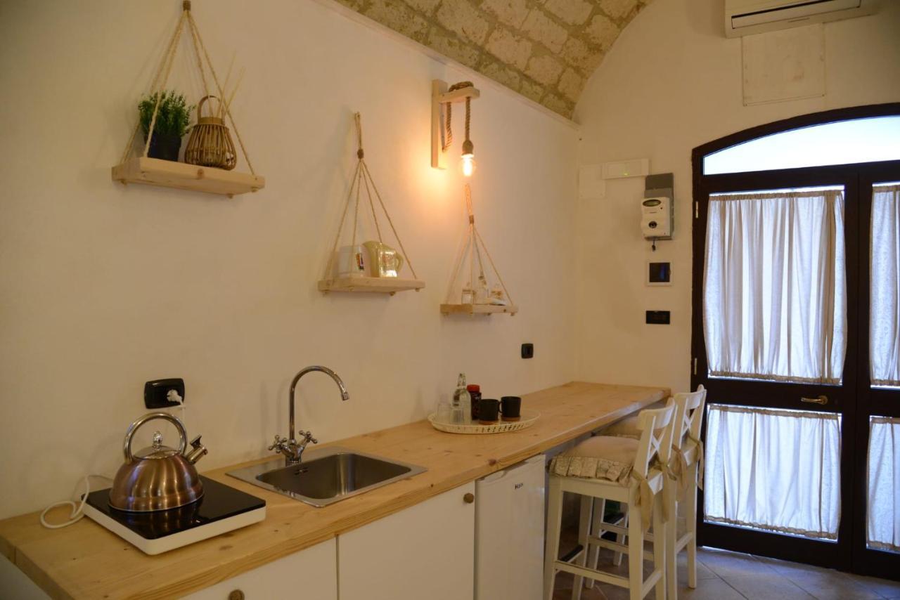 Bed and Breakfast La Stanza Bari Esterno foto