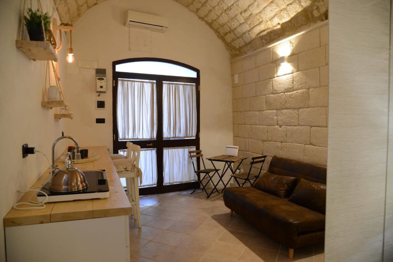 Bed and Breakfast La Stanza Bari Esterno foto